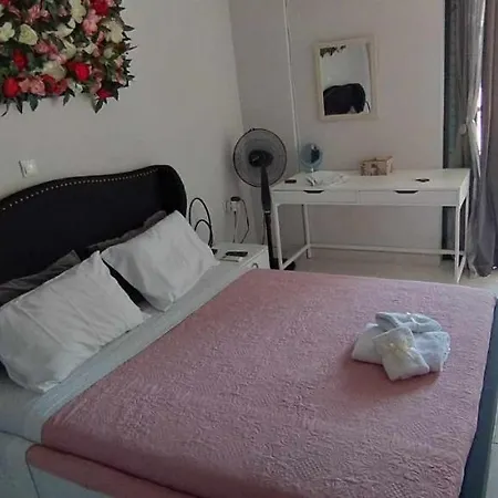 Modern In Athens, 10min From The