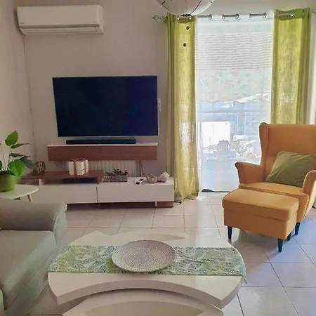 Modern In Athens, 10min From The *